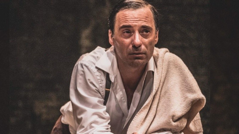 El actor Diego Velázque encarna al 