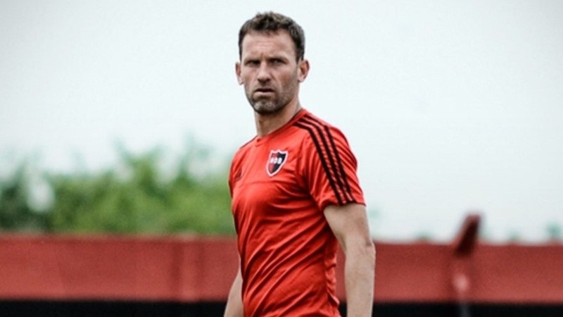 Bernardi, el elegido para terminar el torneo. Resta la confirmación oficial.