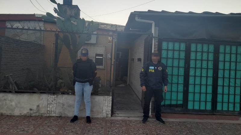 El empleado municipal cayó en un allanamiento en Chaparro al 900.