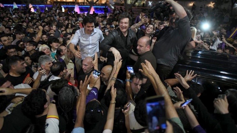 Milei pasó por Córdoba, antes de llegar a Rosario el jueves.