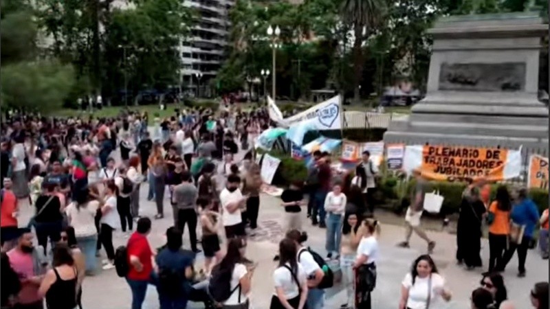 Nueva movilización para exigir la puesta en marcha de la ley de discapacidad.