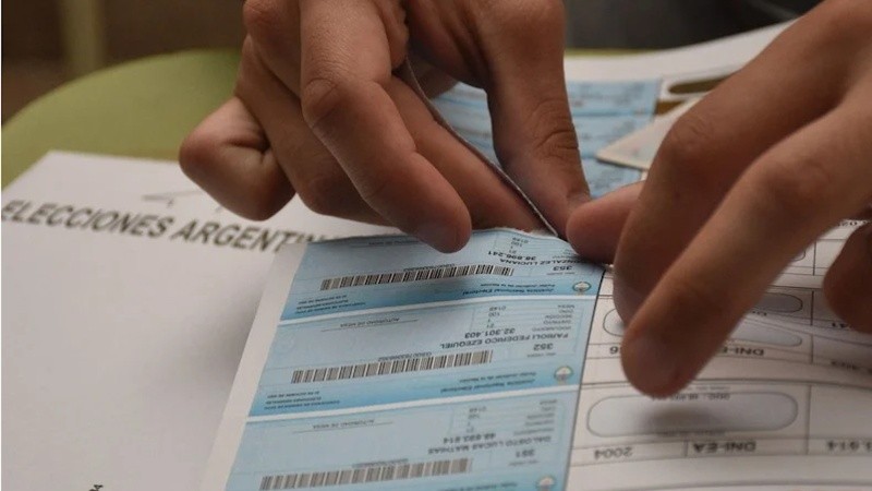  se ubica tercera en el número total de potenciales electores jóvenes, luego de Buenos Aires y Córdoba.