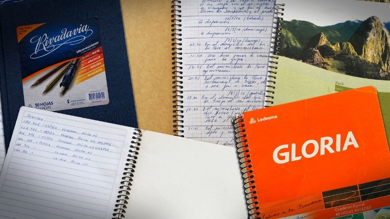 Los cuadernos en los que el exchofer del ex Ministerio de Planificación, Oscar Centeno tomaba sus notas y apuntes.