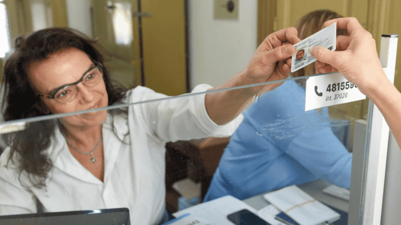 En total, entre las sedes de Santa Fe y Rosario hay más de 9.000 DNI listos para ser retirados.