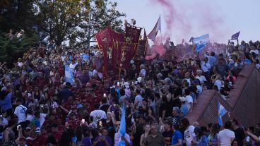 Milei encabezó el acto de cierre de campaña de LLA en Rosario.