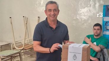 Javkin votó este domingo y resaltó la BUP.