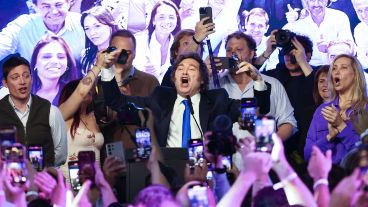 Javier Milei en el escenario de LLA.