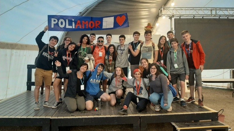 Los chicos y chicas del Poli que trabajan para poder participar de las Olimpiadas