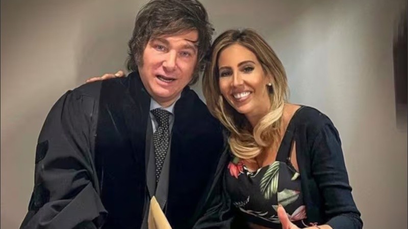 Javier Milei y la diputada libertaria Romina Diez, autora del proyecto de reforma laboral.