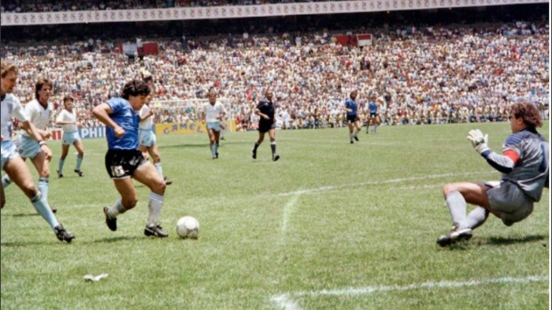 En 2026 se cumplen en ese año se cumplen cuatro décadas del gol que marcó un hito en la memoria deportiva argentina..