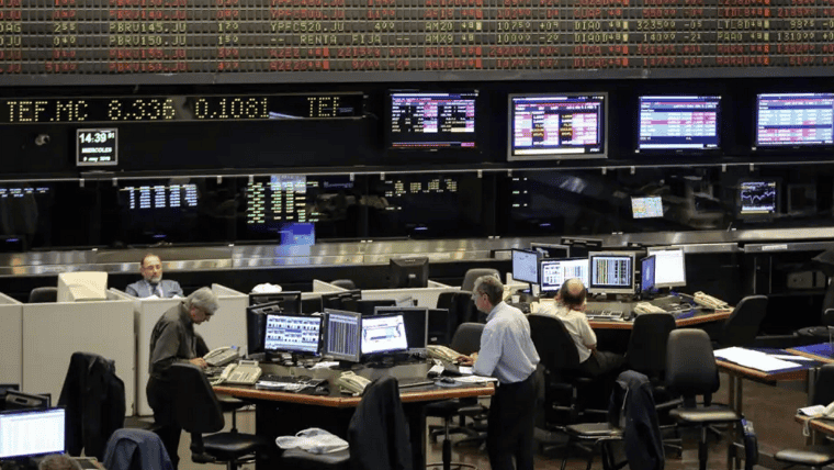 El mercado financiero estuvo tranquilo por el feriado en EEUU.