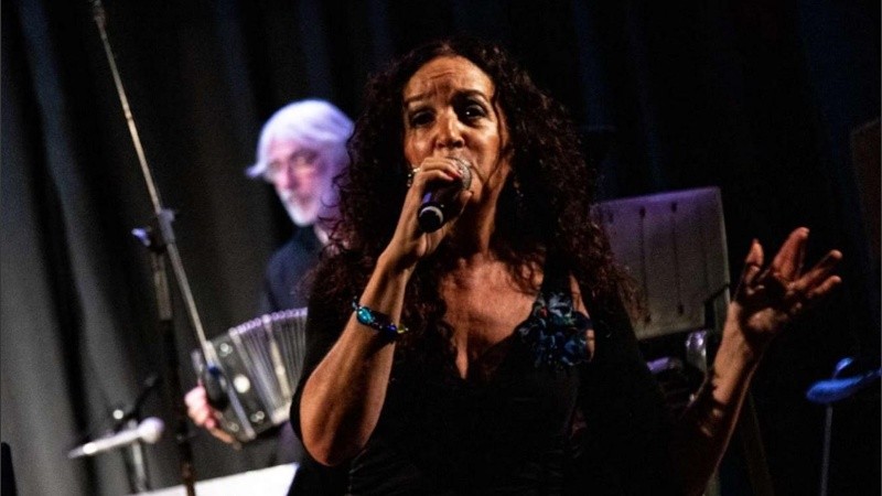 La cantante Nora Fridman.