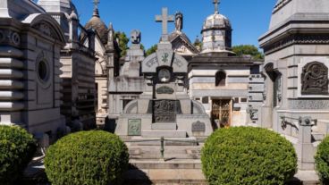 Una postal del cementerio El Salvador.