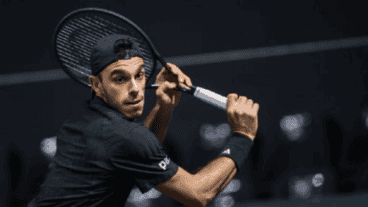 Francisco Cerúndolo (Argentina) superó a Miomir Kecmanovic (Serbia) por 7-5, 1-6 y 7-6 (7/4).