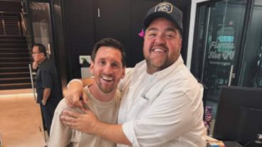 El encuentro entre el futbolista y el conductor