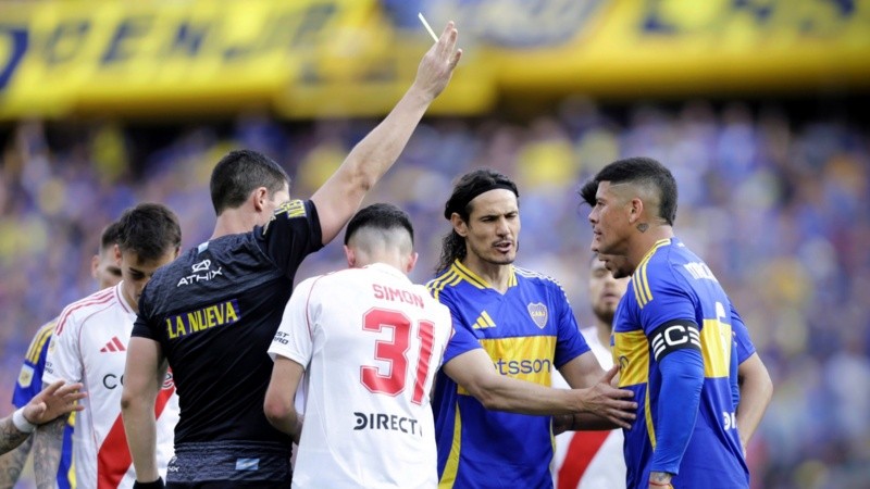 Segundas amonestaciones también podrían ser chequeadas por el VAR.