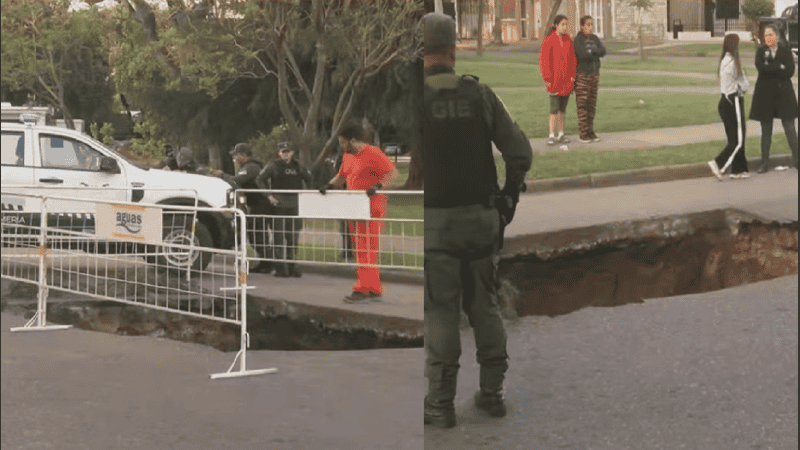 El socavón fue resguardado por personal de Prefectura y luego con corralitos de Aguas Santafesinas.