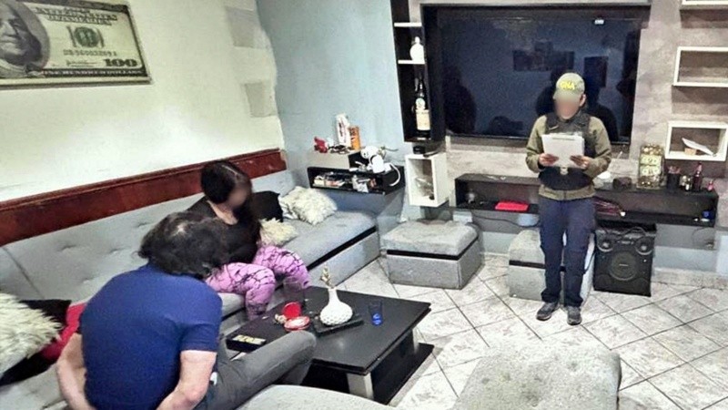 Una postal de los allanamientos en el sur del país.