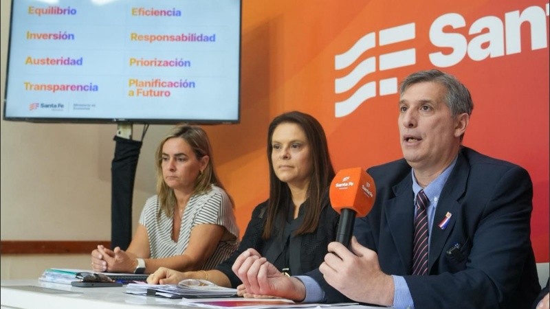 Olivares: “Formulamos el presupuesto con lógica de austeridad y eficiencia