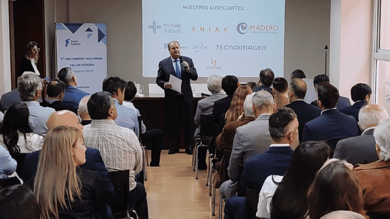 Referentes del sector privado debatieron en Rosario los desafíos de la salud en Argentina.