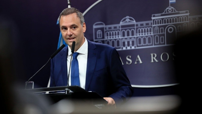 Manuel Adorni habló tras su designación como nuevo jefe de Gabinete y prometió “profundizar las reformas estructurales”.