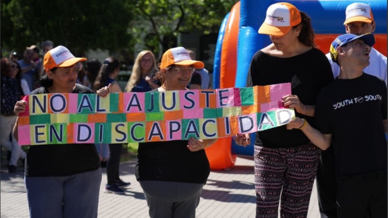 En octubre hubo un nuevo reclamo en Rosario por la implementación de la Ley de Discapacidad.