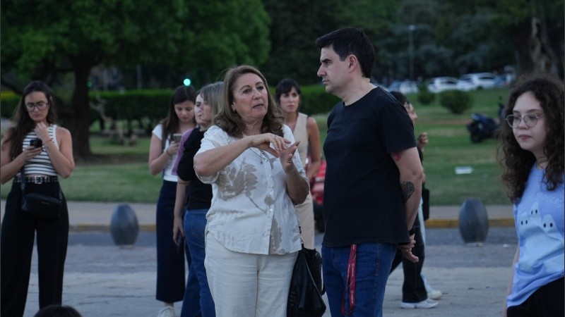 Fein y Toniolli en la primera marcha federal de familiares de víctimas del fentanilo contaminado en Rosario.