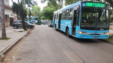 El colectivo donde viajaba la policía de franco.