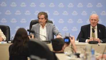 El Gobierno consiguió dictamen de mayoría para el Presupuesto 2026 y seguirá la negociación para su tratamiento en el Congreso.