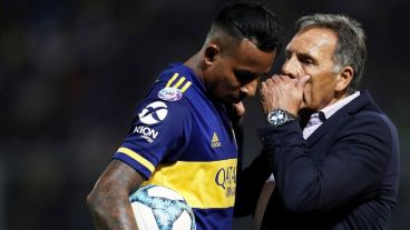 “Le quiero dedicar este título al profe Russo, que en paz descanse", dijo.