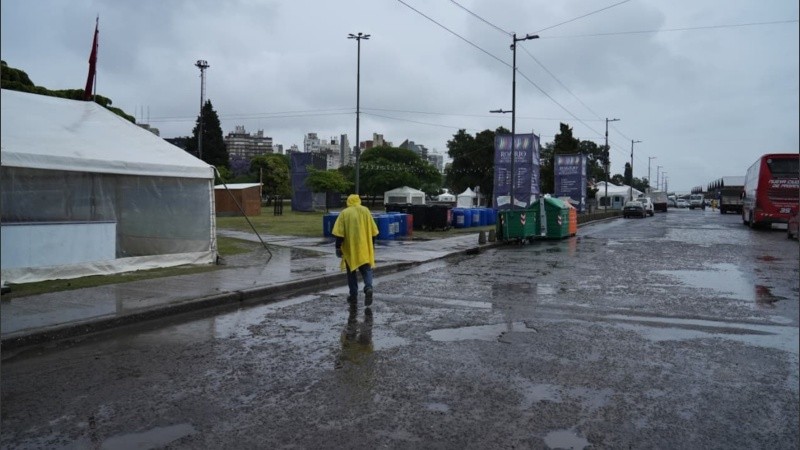 Así amaneció este viernes el predio de Colectividades.