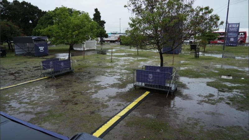 Así se ve el predio esta mañana desde el escenario principal.