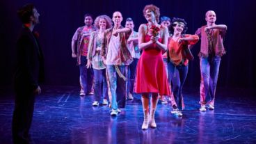 "Gwen" celebra la obra y el talento de la bailarina Gwen Verdon.