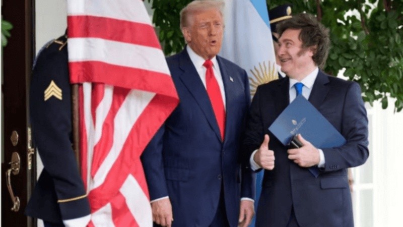 El presidente Trump se reunió con el presidente Milei en Washington en febrero pasado.