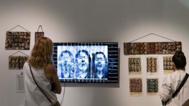 El 78º Salón Nacional de Rosario es una plataforma federal cuyo objetivo es hacer visibles producciones, procesos y circuitos propios de las prácticas artísticas contemporáneas.