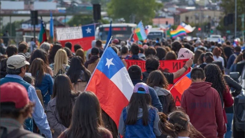 El próximo domingo 16 de noviembre, 15,7 millones de electores en Chile definirán al sucesor de Boric..