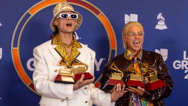 El dúo argentino Ca7riel & Paco Amoroso ganó mejor video musical (versión corta) por #Tetas y mejor video musical (versión larga) por Papota (Short Film).