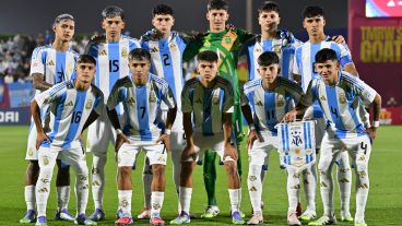 Los chicos argentinos buscan pasar a otra fase de la Copa del Mundo.