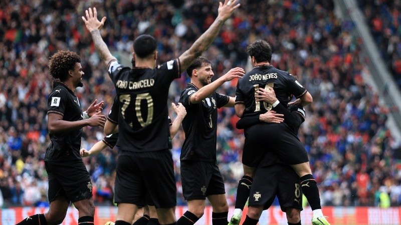 Sin su máxima estrella, el equipo luso se reencontró con su mejor versión en Porto.