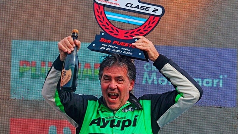 Alejandro Frangioli tenía 66 años y falleció mientras corría en su Ford Fiesta.