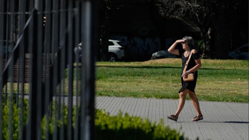 La exposición crónica al calor es un factor que puede acelerar el envejecimiento biológico.