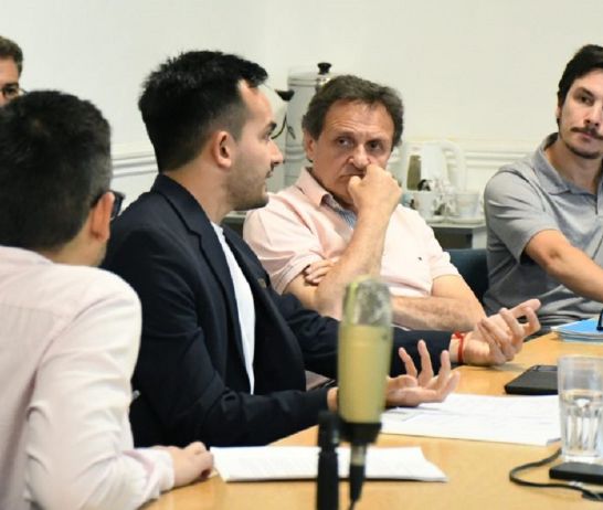 Mancomunan tres proyectos para aplicar inteligencia artificial en la gestión municipal: cómo sería