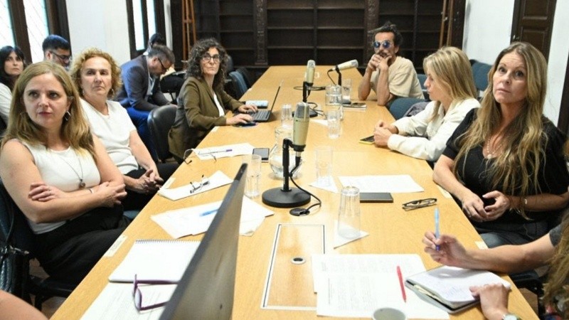 La madre de Giovani Mvogo participó de la comisión de Derechos Humanos del Palacio Vasallo