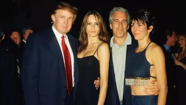 Epstein y Trump se conocieron en los años 90 y solían moverse en los mismos círculos sociales.