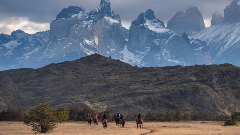 Los turistas fallecidos habían salido en excursión con otros cuatro al parque nacional Torres del Paine.