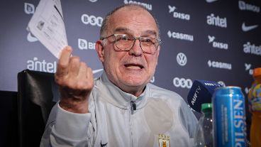 El entrenador de 70 años admitió que cree que hay gente con “intereses” para que su conducción “trastabille”.