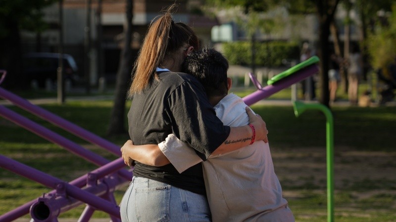 Naiara pudo salir de una relación violenta estando embarazada de Galo, y 11 años después es un chico feliz.