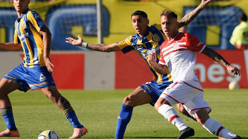 Fideo no tuvo su mejor tarde ante el Pincha.