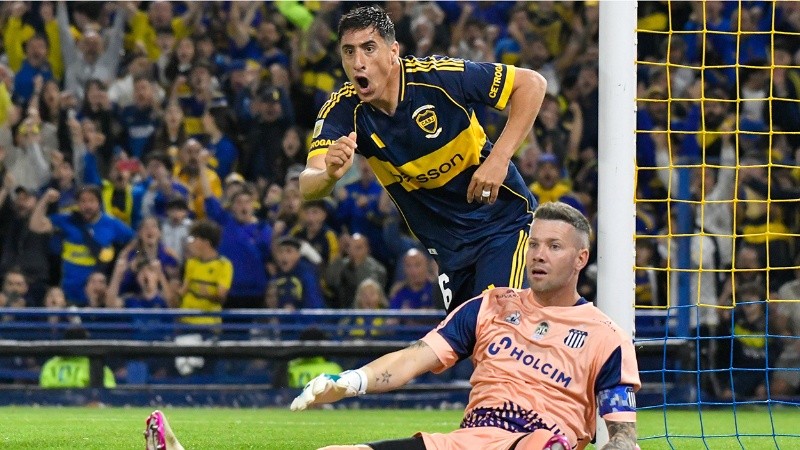 El goleador de Boca sacó la cara en un momento clave.