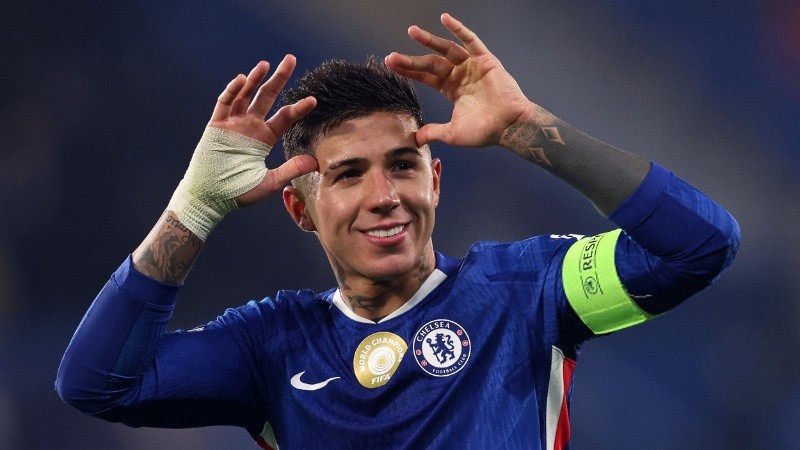 Enzo, figura ante el Barcelona en Champions.